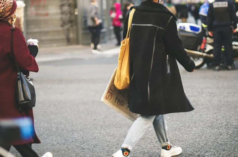 Photo fashion accessory mistakes