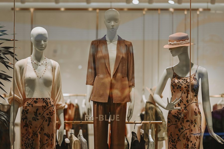 Photo seasonal fashion trends analysis